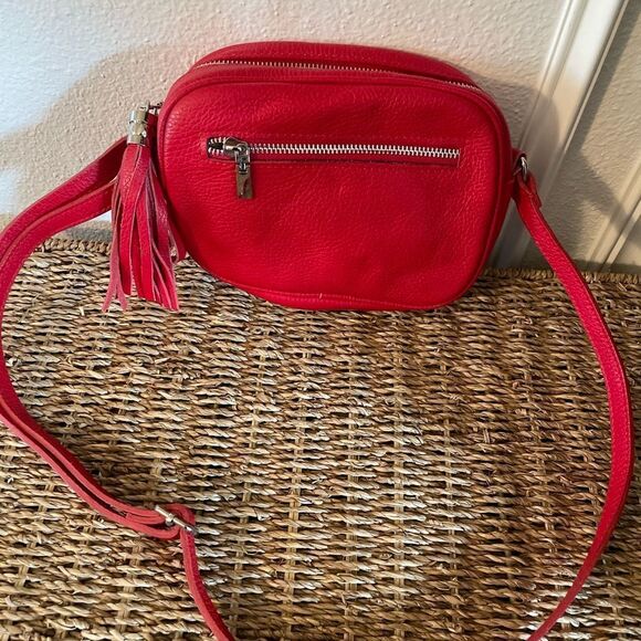 Vintage Red Leather Crossbody Purse Made In Italy - Picture 2 of 16